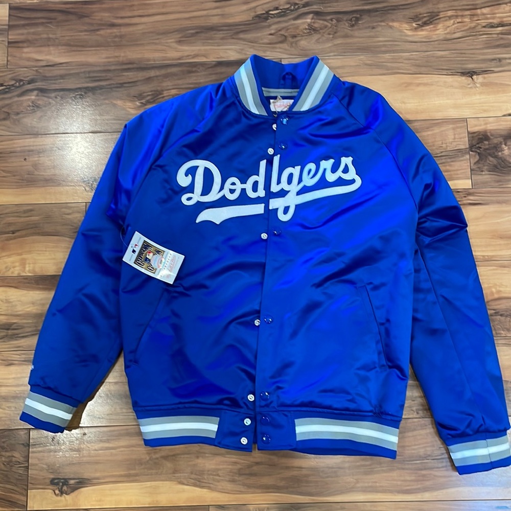 Authentic Lightweight Dodgers BP Jacket. NWT Size: M